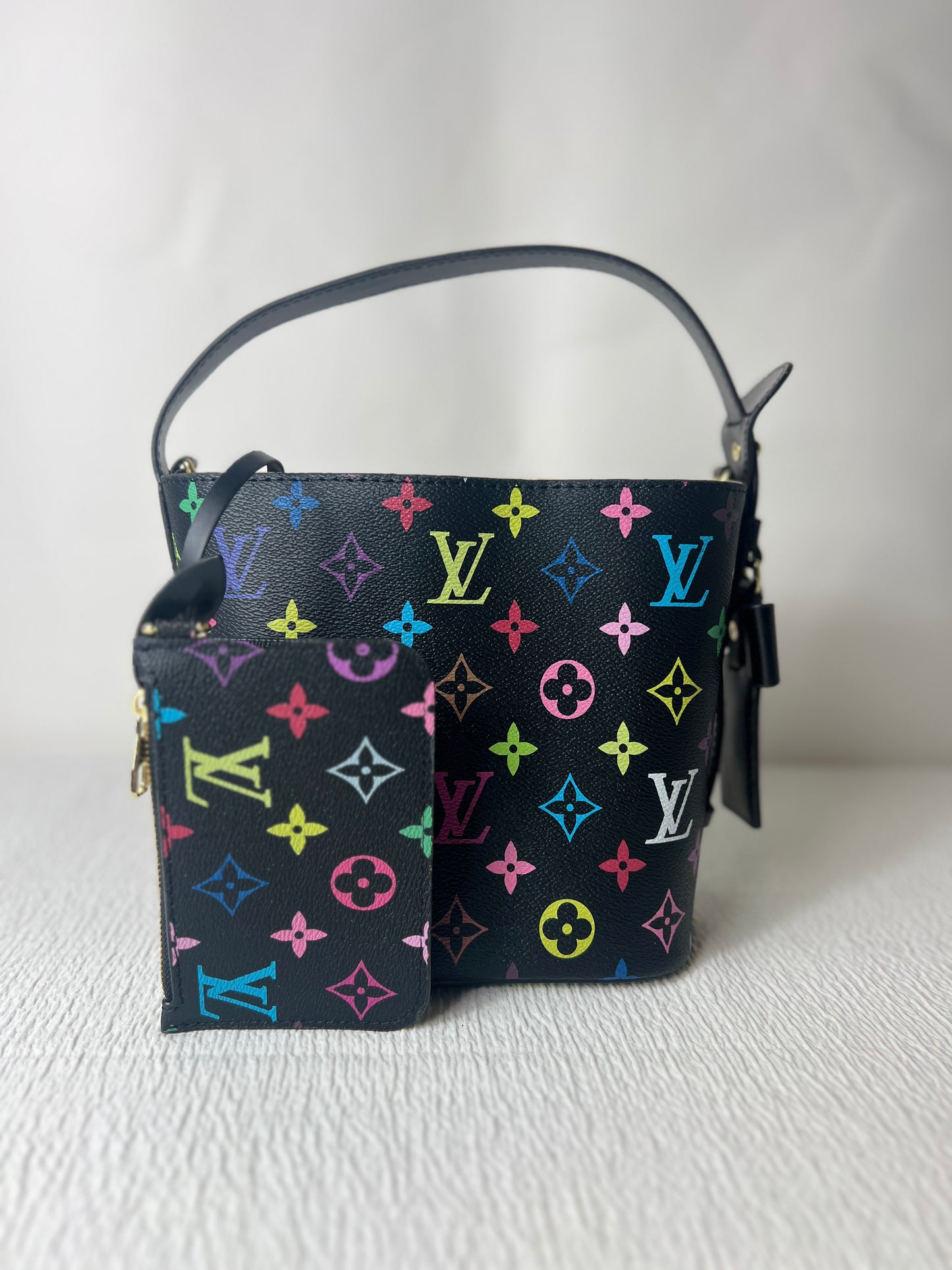 Black colorful mini bucket