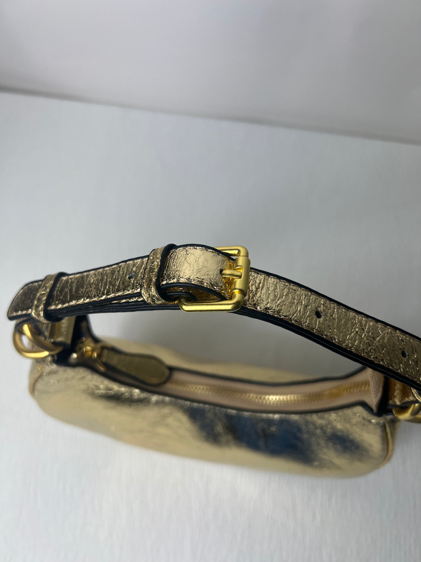Gorgeous gold FF