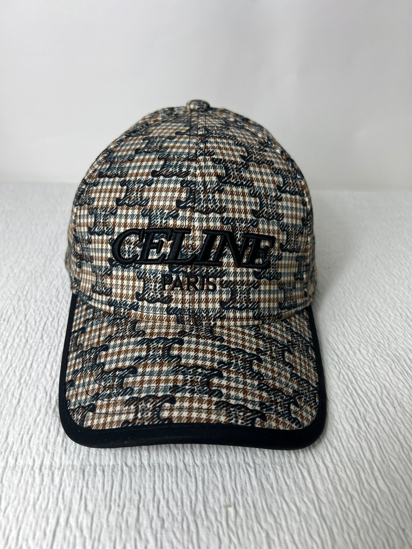 Black lady C cap