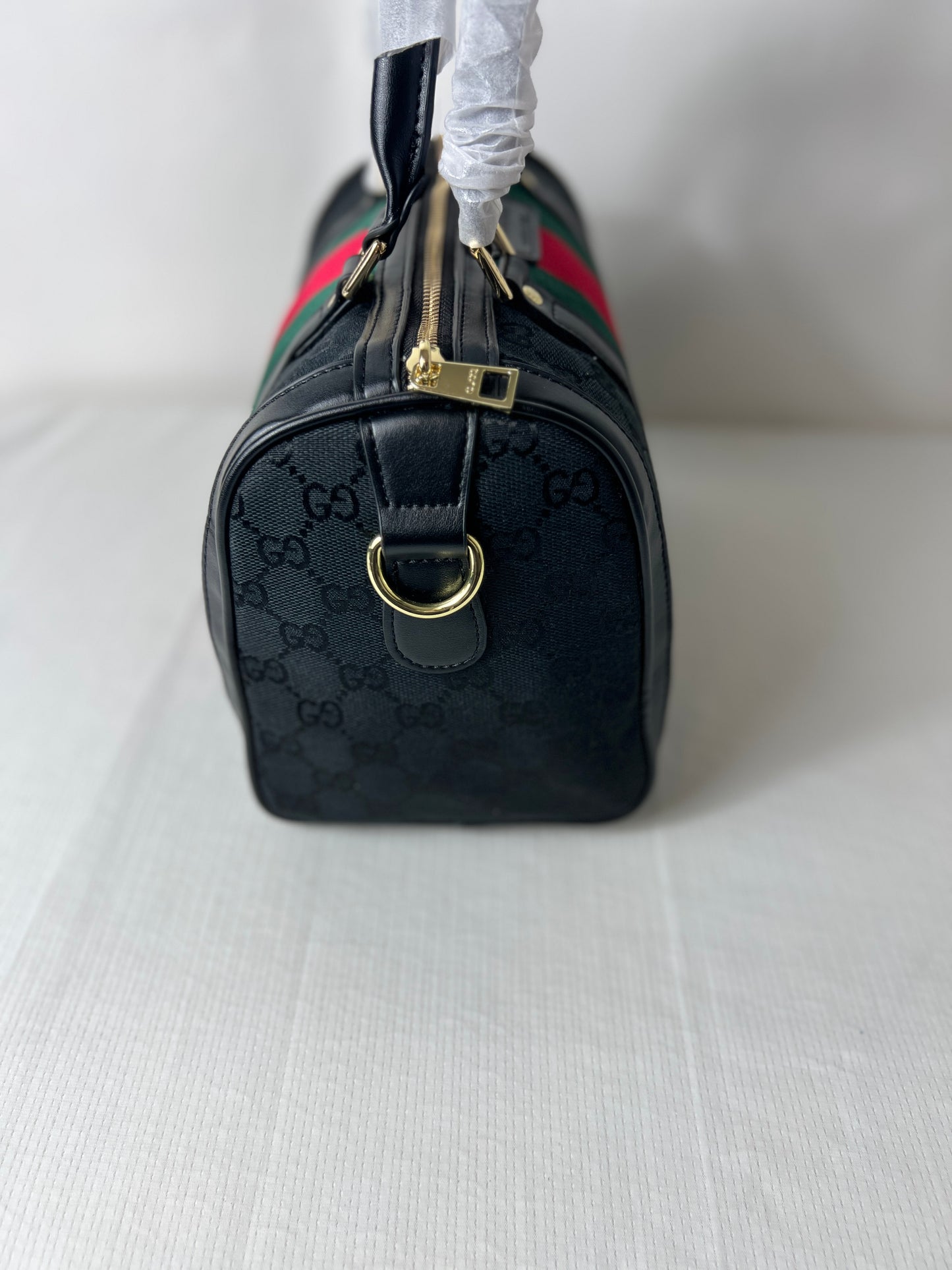 Black canvas G