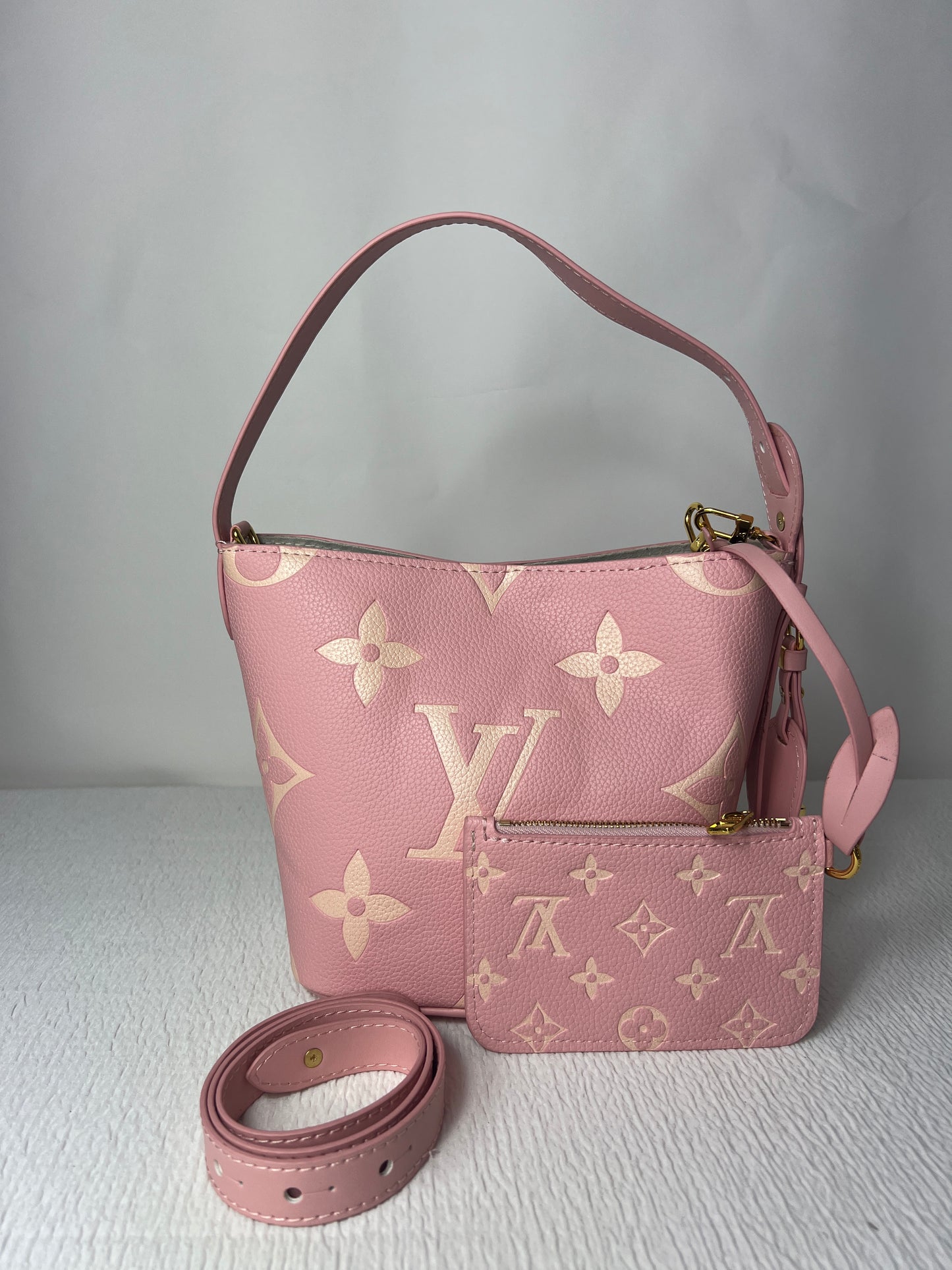 Pink mini bucket
