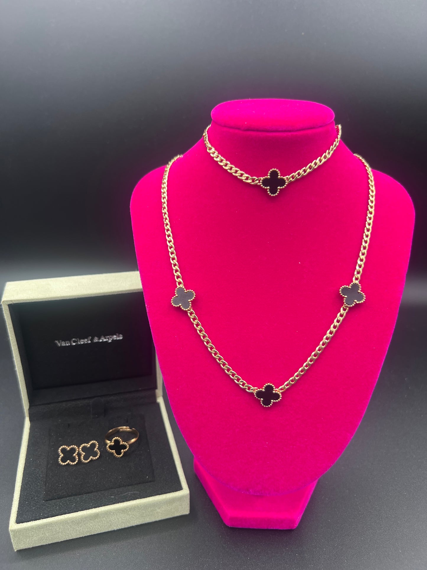 Four piece VCA sets