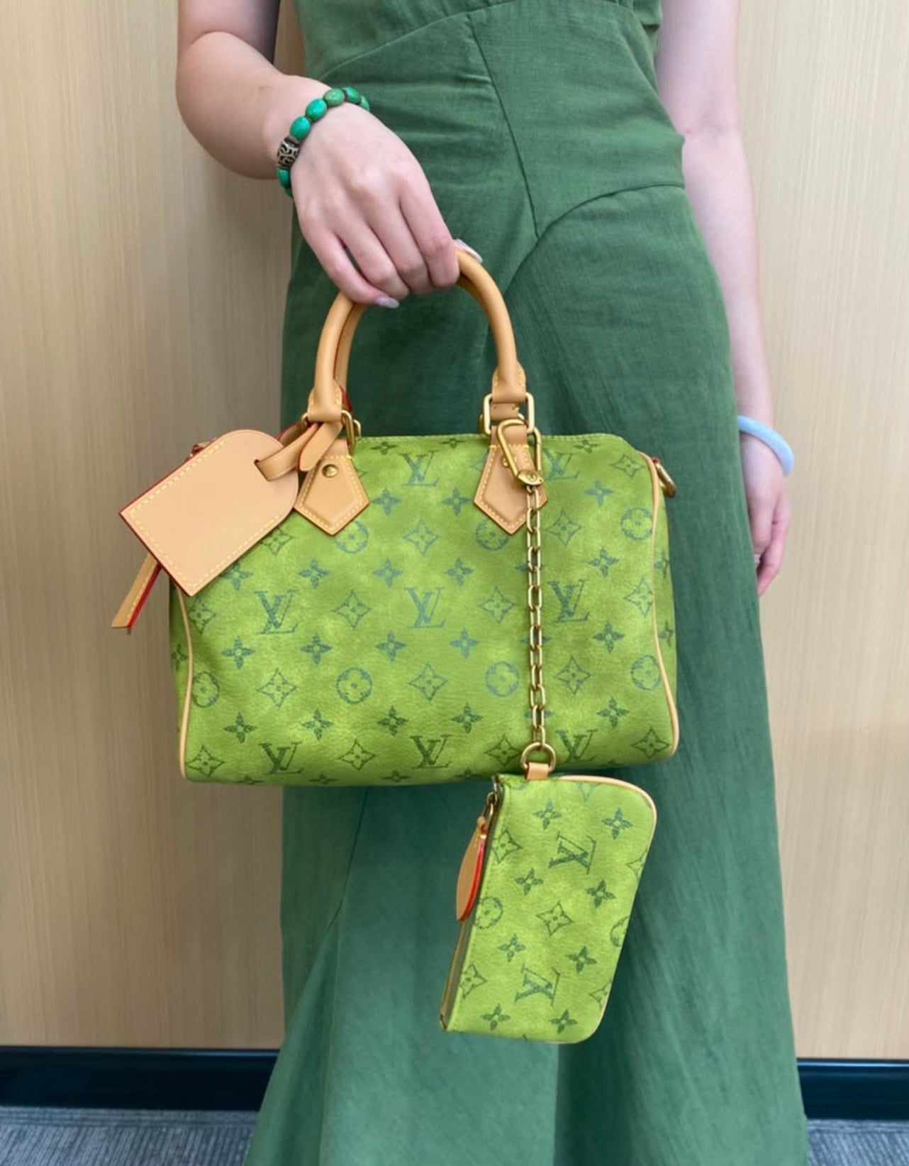 Green P9 25