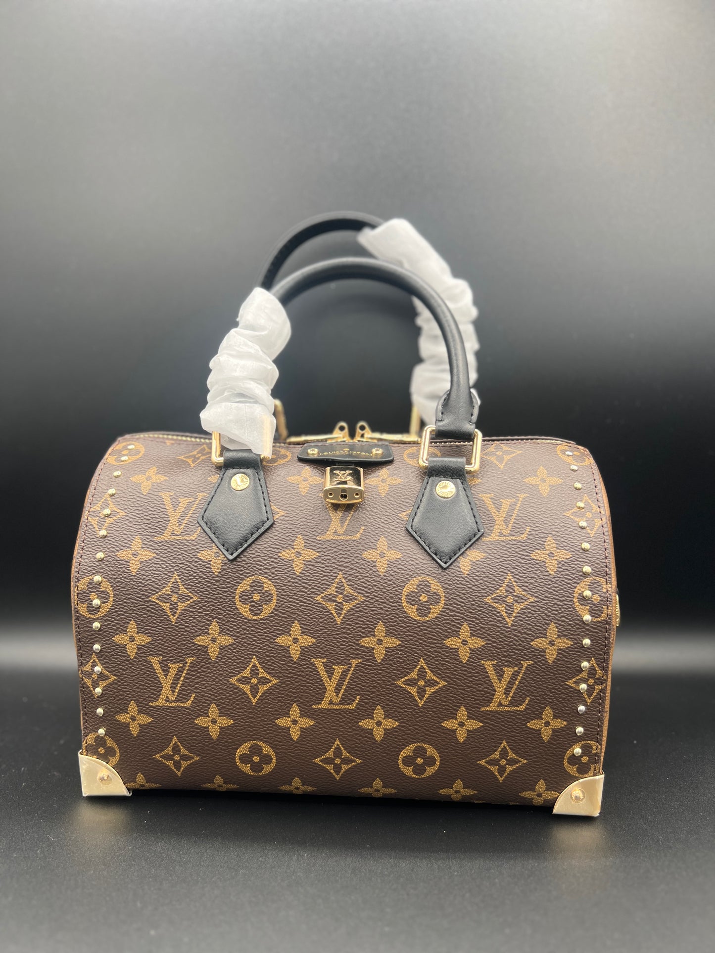 Two toned speedy trunk