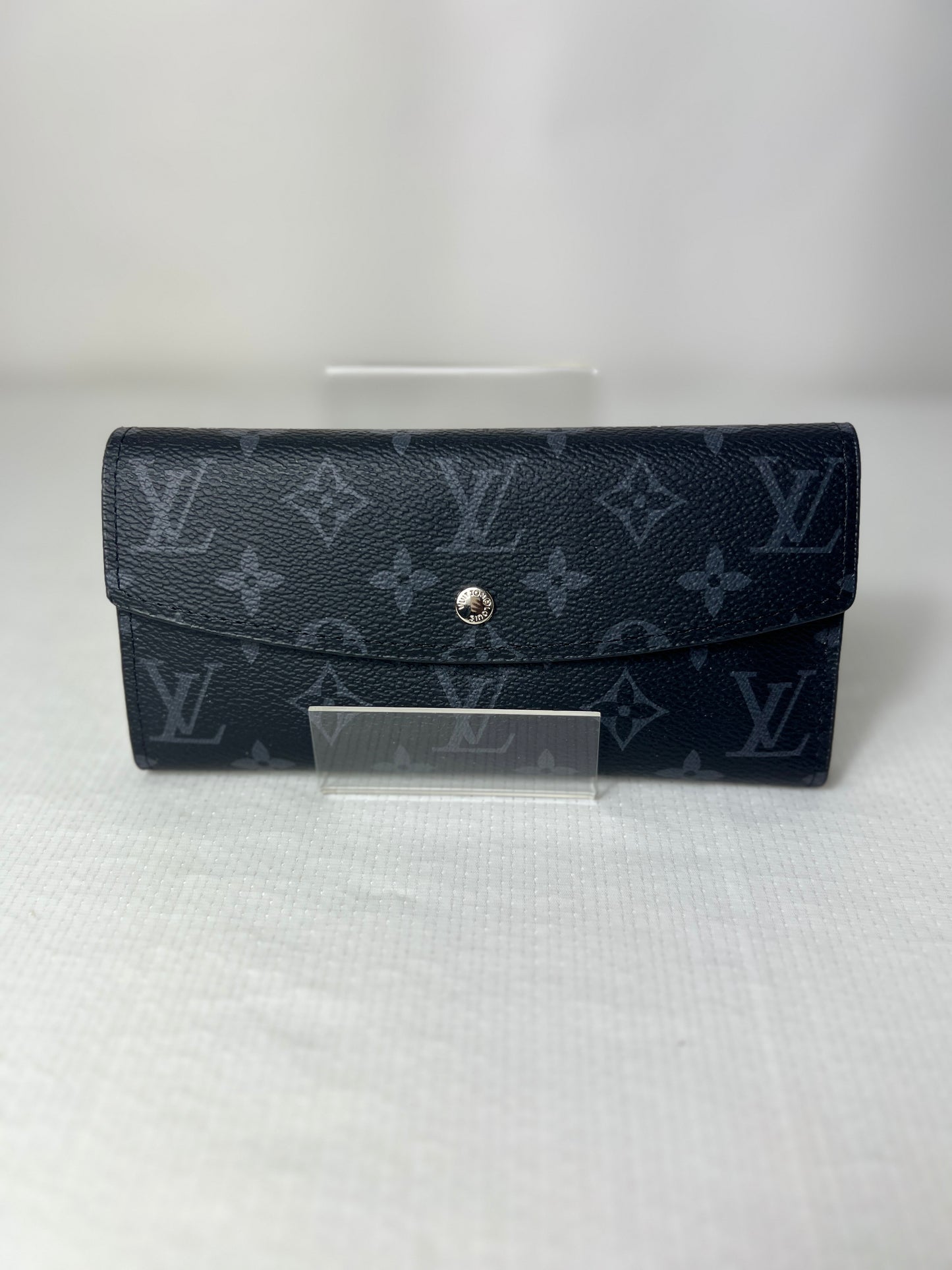 L front button