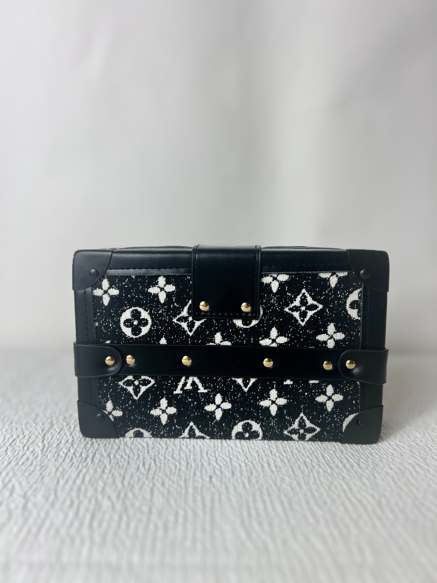 Mini trunk