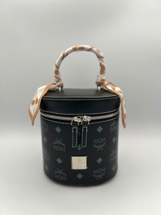 M cylinder crossbody
