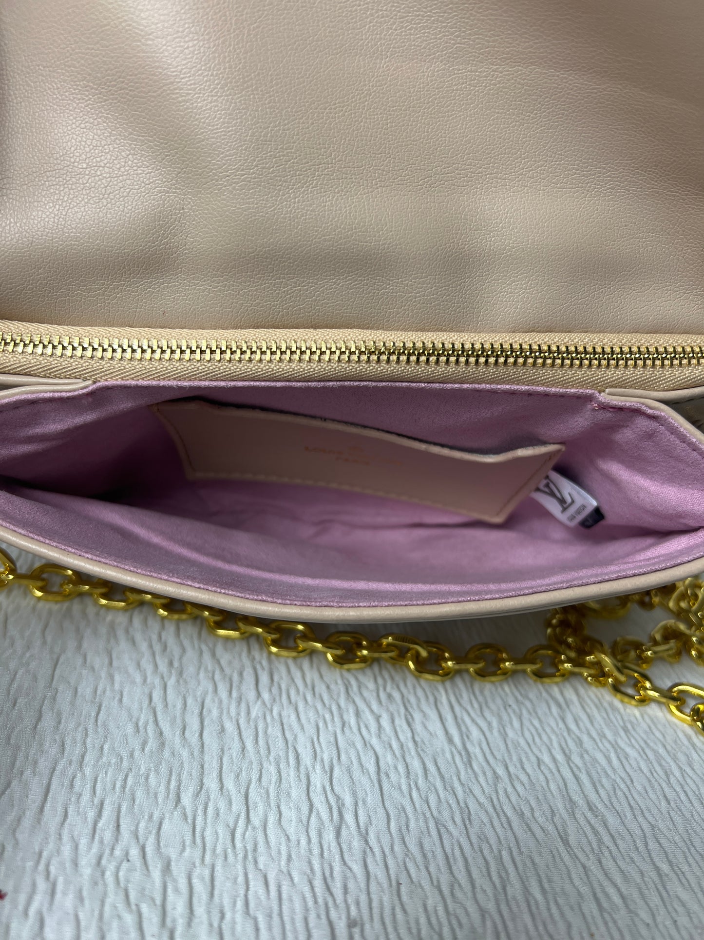 Mini bag in chain
