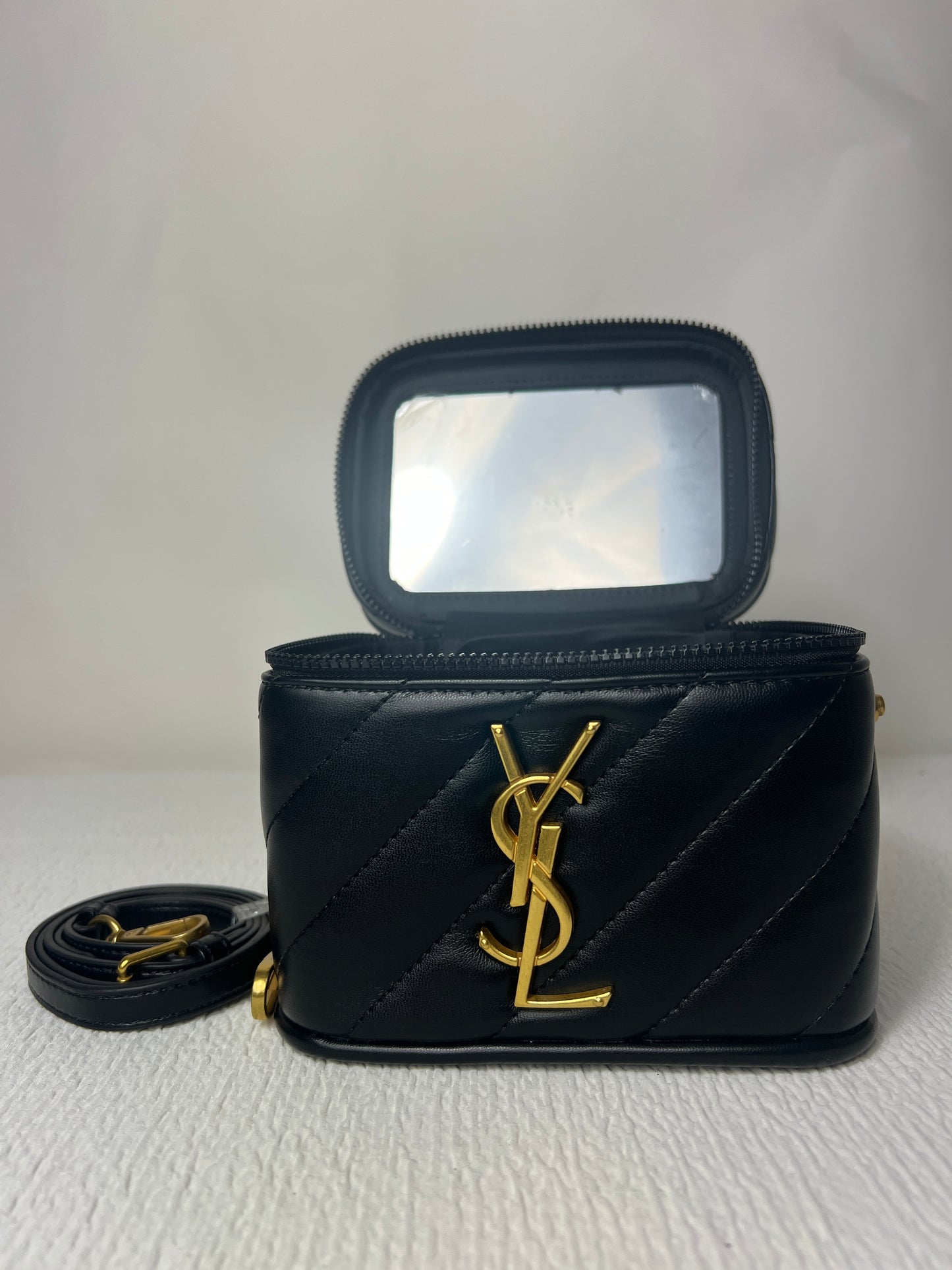 YY Vanity