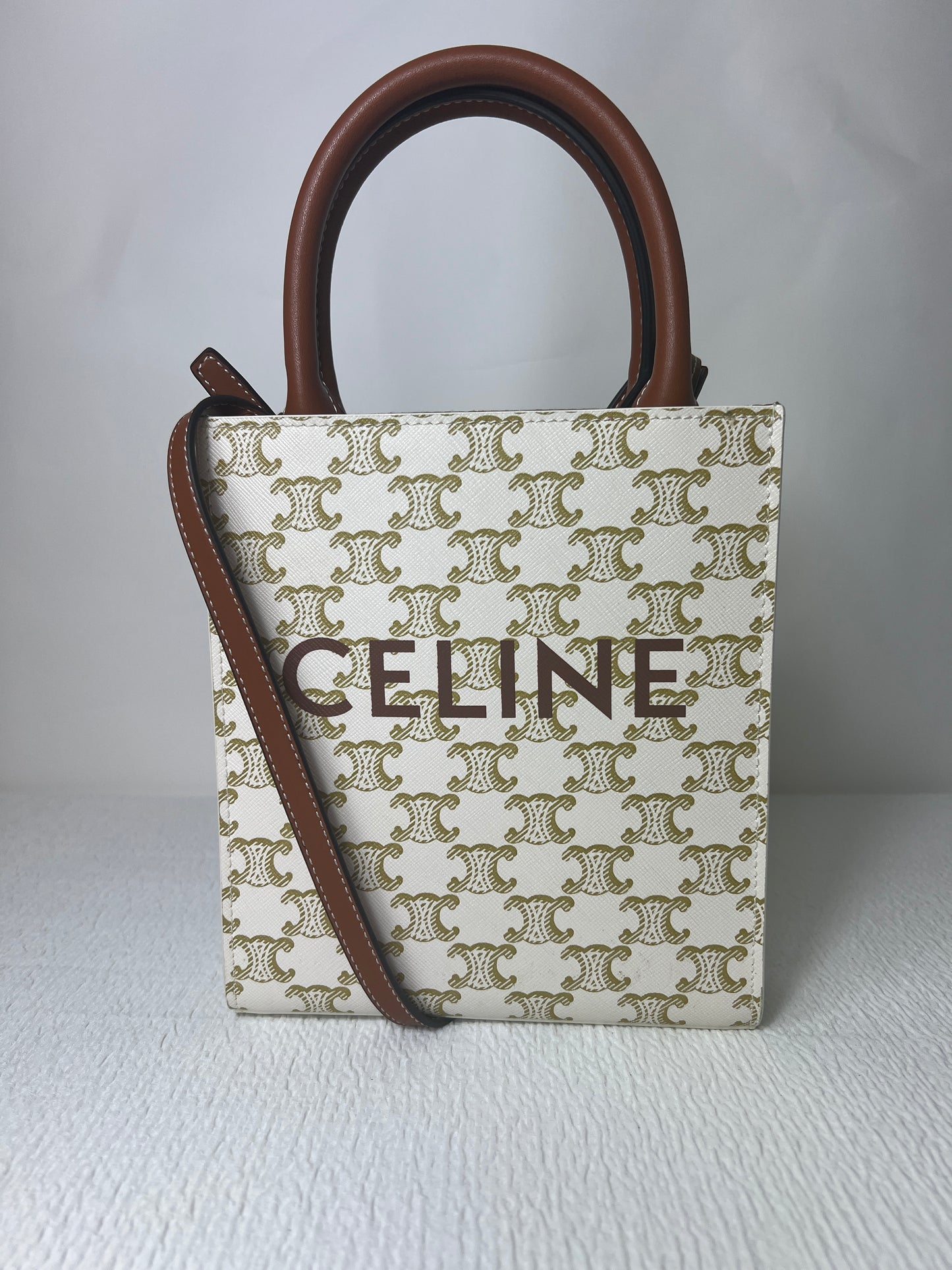 Vertical mini tote