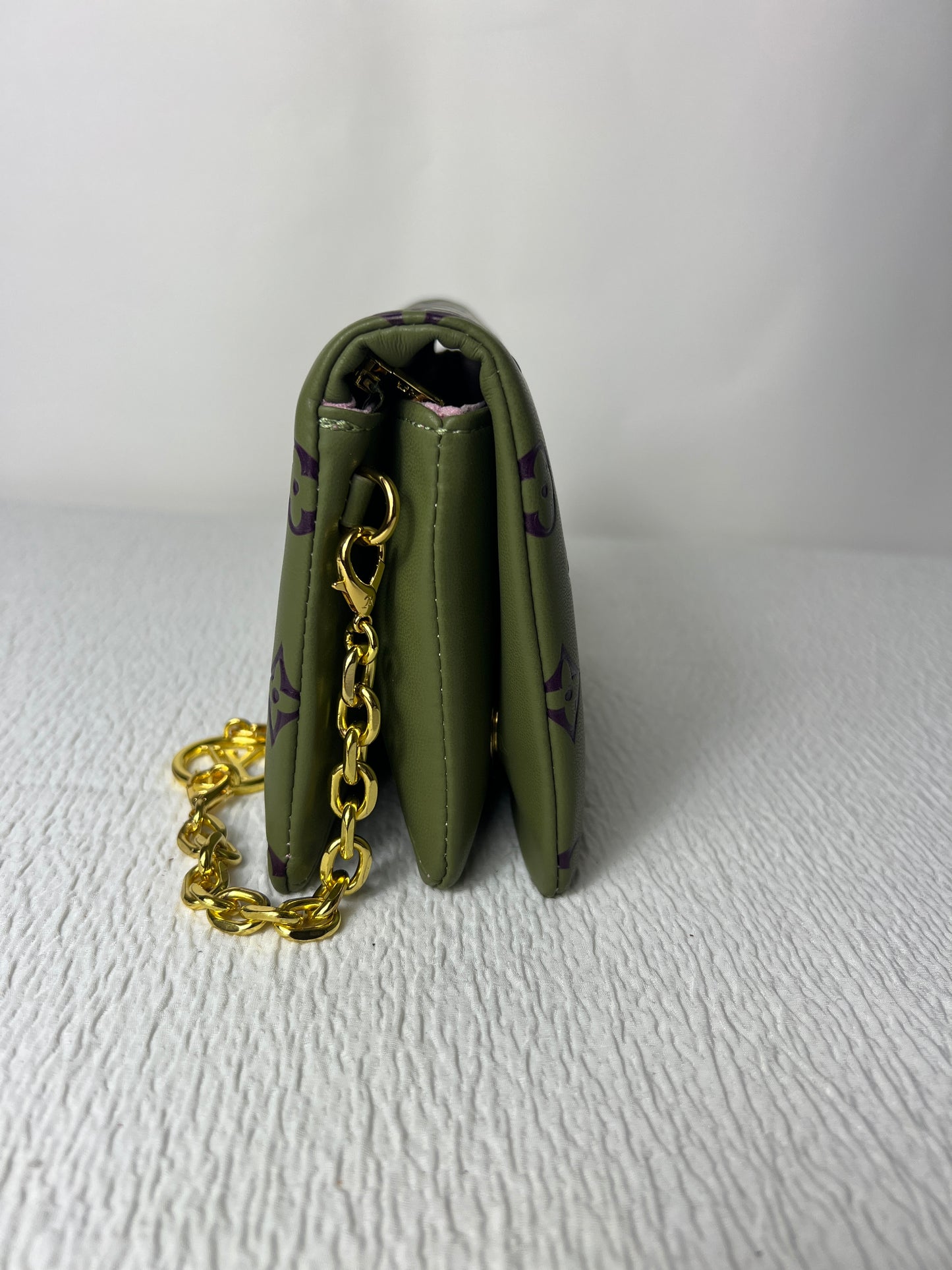 Mini bag in chain