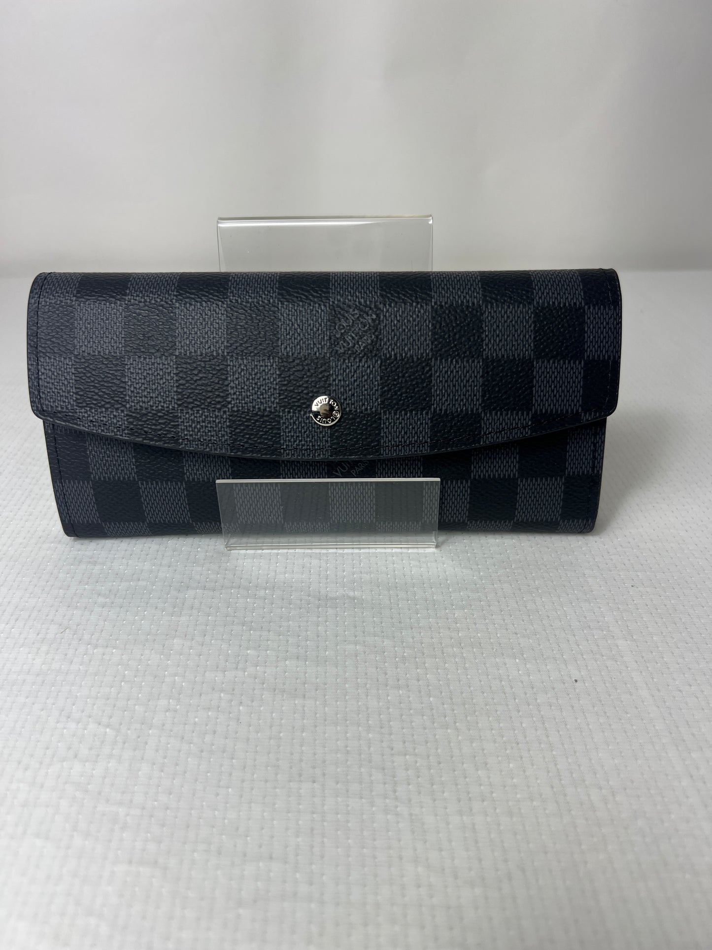 L front button