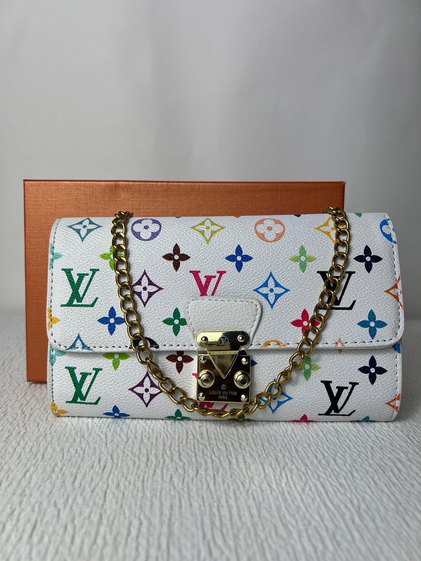 White colorful woc