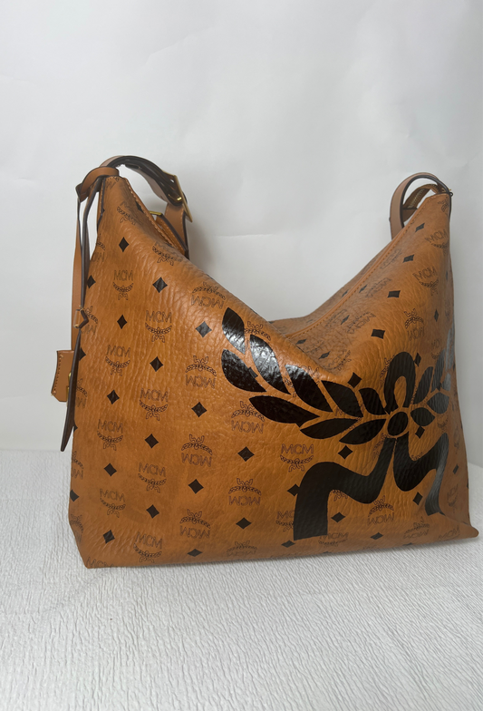 M Hobo tote bag