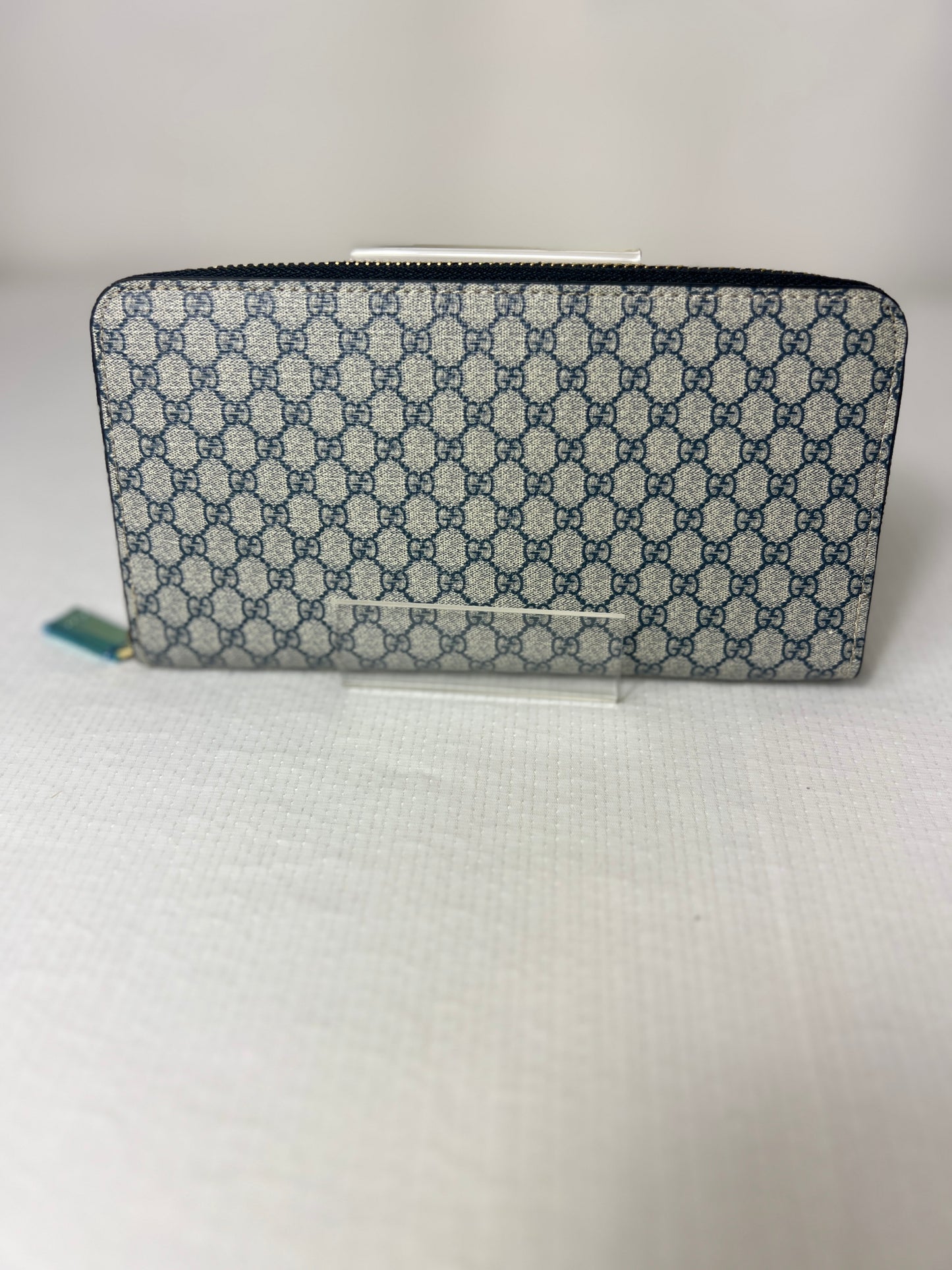 Leather G one zip