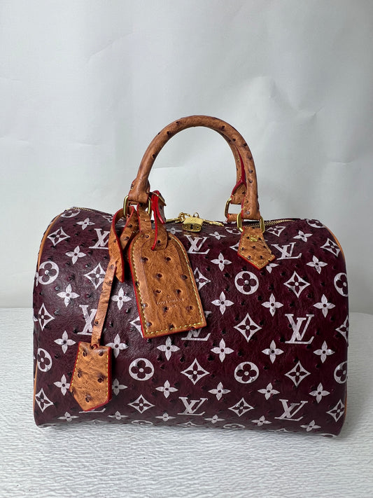 Maroon ostrich speed